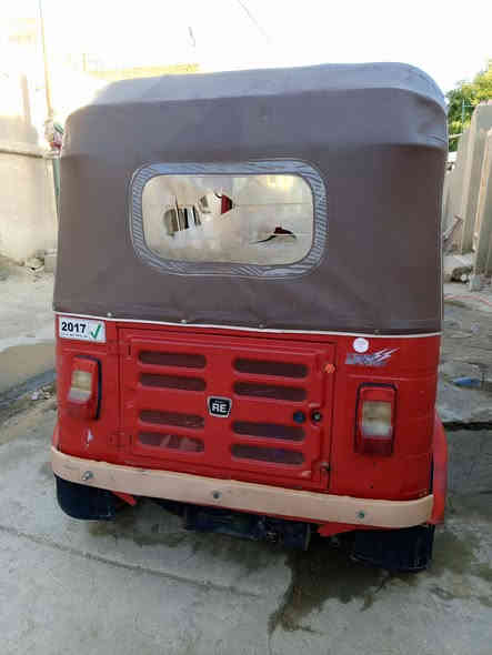 يا الله 
تكتك موديل 2017 داخله ب18 اوراق اصولي مكفوله للترقيم 
تكتك بيه مكينه 22 مجفتفه تجفيت شركه ومكفوله من تنقيص وتبخير تكتك جاهزه ما ناقصه اي شي كبل للشارع تايرات جدد دوشمه جديده جادر جديد كهربائيات كله شغاله 
السعر / 3 ملايين و 750 وبيه مجال
مكاني واسط قضاء الحي 
الرقم/ *********** والشراي يتصل ويدلل
