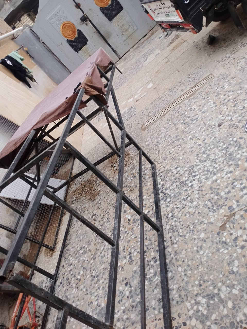 محجر للبيع مكاني مدينه الصدر حيطارق السعر ٩٠

***********
