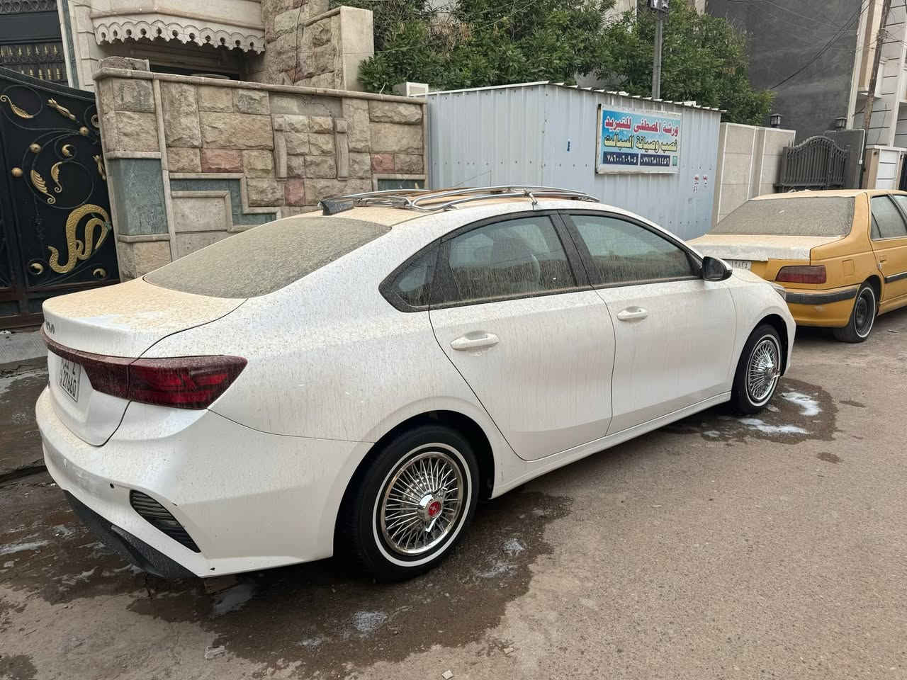 سلام عليكم 
سياريه فورتي موديل ٢٣ أمريكي حادث دعاميه خلفيه فقط
سياره ماشيه ٤٥ 
أبريك ذاتي 
مثبت سرعه 
قياده ذاتيه 
حساسات بل مري 
مواصفات معرفه بيهن 
سياره تراي زيرو وين ميعجبك 
ميحتجلهه ربع ذي عليه كبل الشارع 
ويل كب مالتهه موجود 
مكان بغداد البياع 
سعر اتصل وبيك خير وتدلل
هـ***********
