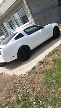 موستانغ • V6 4000 • ٢٠١٠