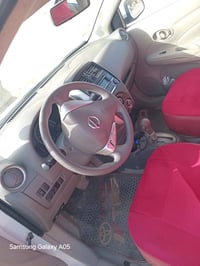 نيسان صني • ٢٠٢٢ • بدون صبغ