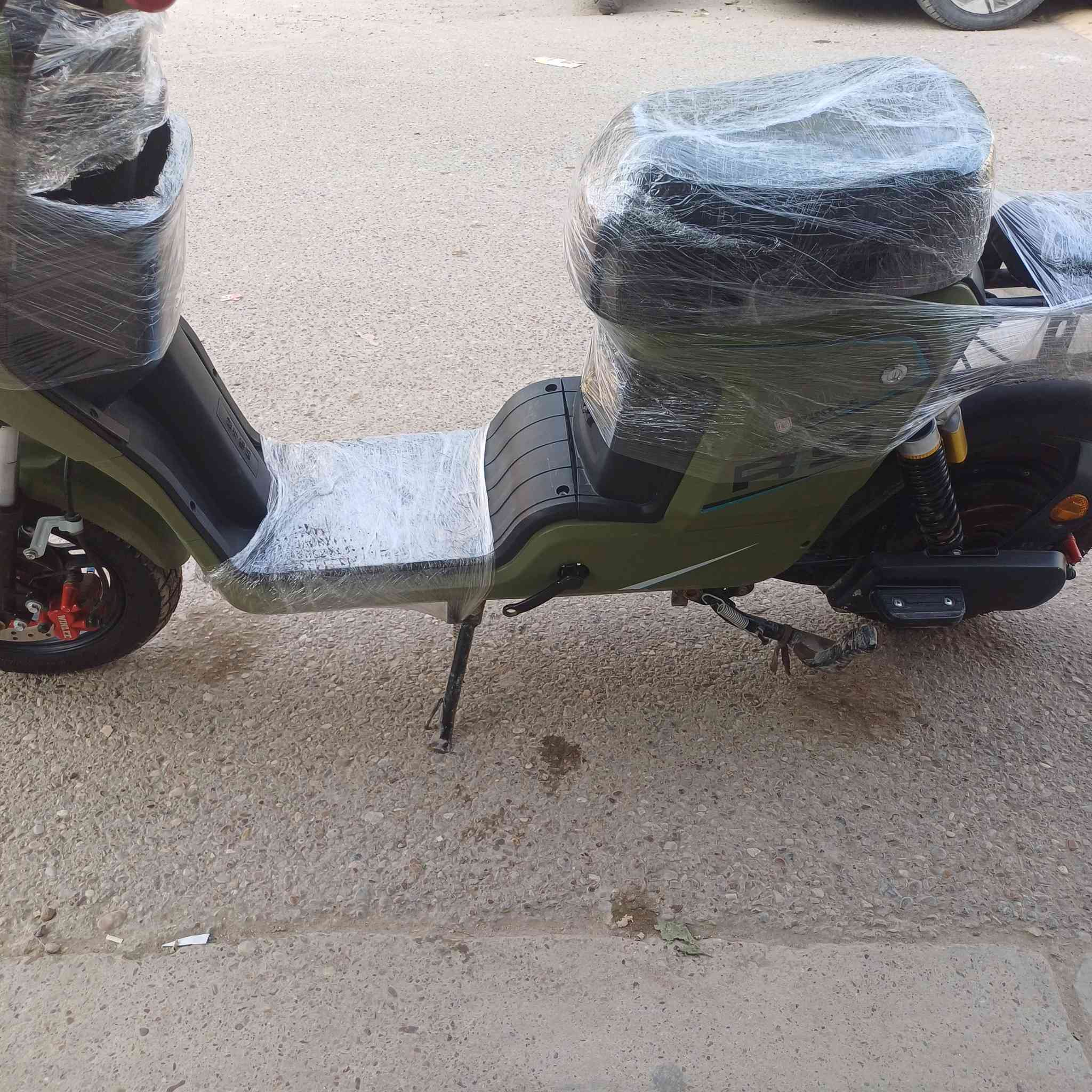 مكلف بلنشر 👍

دراجة R9شحن  موديل2025 بيهاا ضربه خفيفه جوه السعر ٤٠٠ او بيهاا مجال مكاني الغزاليه الهياكل 
***********للاستفسار
