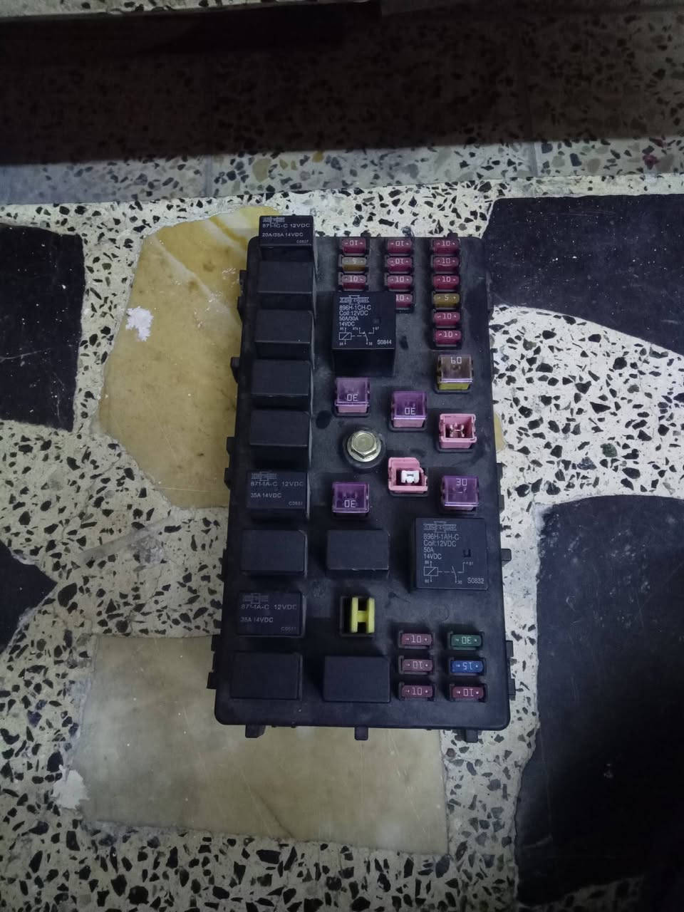 السلام عليكم اخواني للبيع قاعدة الفيوزتيكو ٢٠١٣الذي  بالمكينة نظيف جدا وكامل وسعر مناسب


**إذا كنت صاحب هذا الإعلان وتريد حذفه لأي سبب، رجاءا أرسل رسالة إلى الدعم الفني**