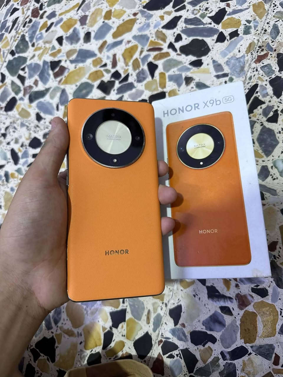 للمراوس هونر X9b 5G نظافه 100 ذاكره 256 عشوائي 24 شاشه 120 فريم معالج سناب 6 جين 1 للمراوس ويه اس لو نوت لو ايفون شعندك نزل لل مراوس مكان بغداد بياع رقمي ***********
