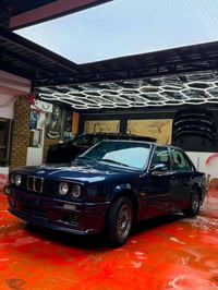 شباب بي ام موديل 1989 زعره محرك 25 مسكر 6 سلندر السيارة نصبتها تخبل عل...