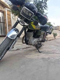 اسلام عليكم اخوان دراجه تايكر 25 بعدها جديده باب أول مراوس بسيفان محرك...