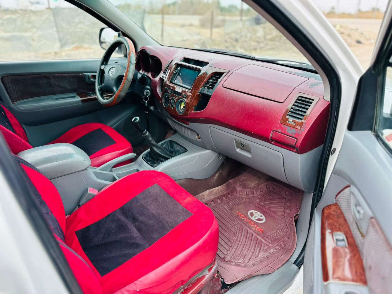 يالله سلام عليكم للبيع 2010 سعودي خطتها مال لشركه كفاله عامه سونار من ليت للبك لايت سياره كارتون مكينه كفاله كير كفاله حداده وتخم تاير جديد تبريد ثلج بسمي تحويل مباشر سلمك رقم دولي ما تدفع عليه ربع كله عليه رقم ميسان 
مكاني ذي قار قضاء الرفاعي السعر 150 وبيها مجال سياره مال جناي وبل عافيه عل ياخذها *********** 
***********
