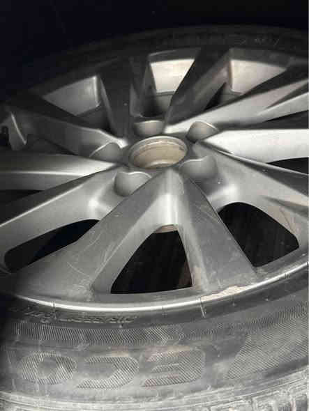 تخم ويل كامري حجم 17 هوه وتايراته بس واحد طاك الويل جديد ونظيف كلش العنوان البصره المطيحه سعره 325 بي مجال قليل للاستفسار 
*********** اتصال 
*********** واتساب البصرة
