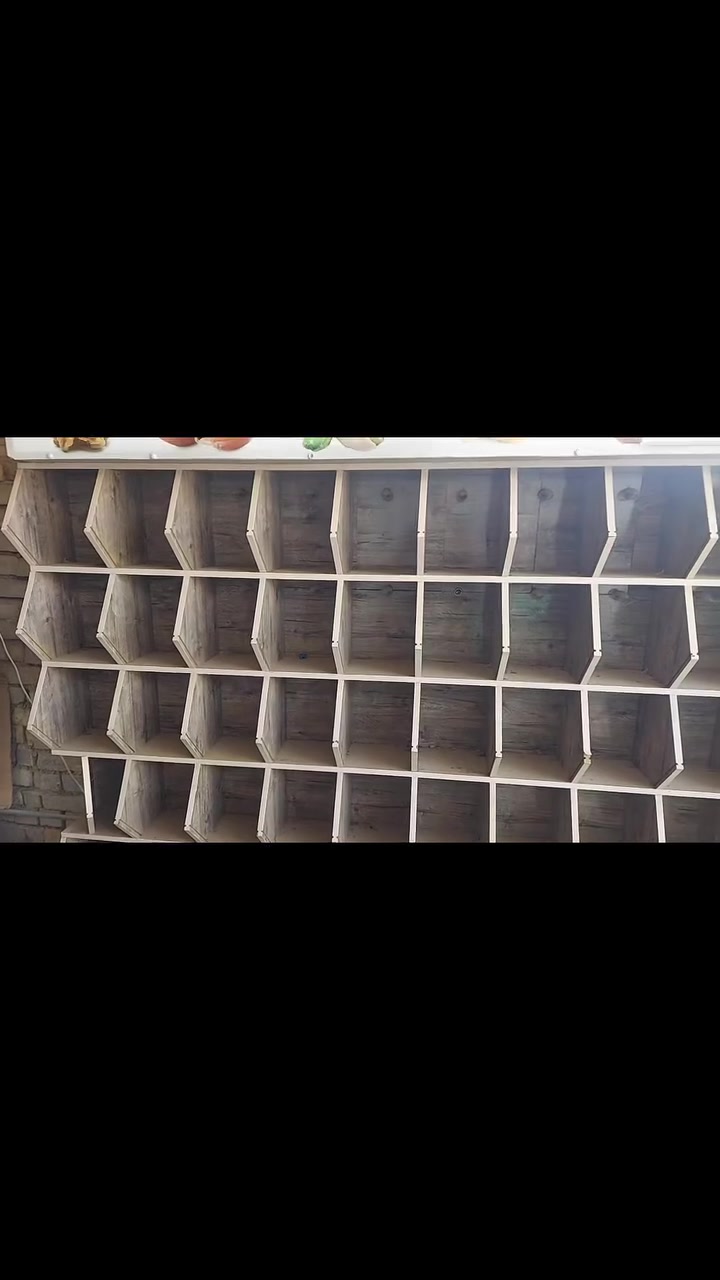 عارضه كرزات للبيع 50خانه مرتبه اناره داخليه حراريه صيف شتاء يعني رطوبه مايصير بيها بالشتاء +واجهيه جام شغل حطاطه مو جاهز 
متواجد اتصال +واتساب ***********

