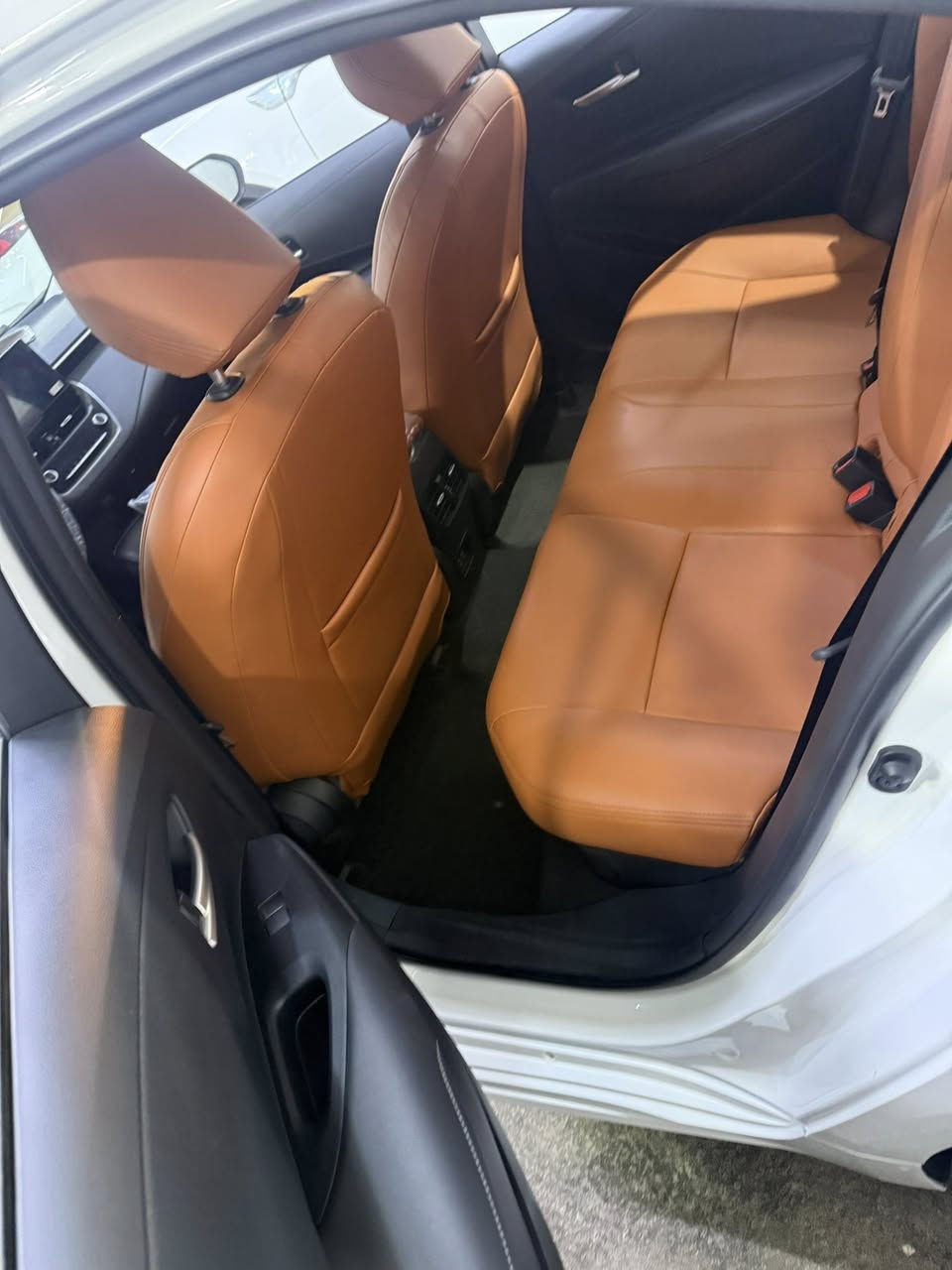 كورلا هايبرد ٢٠٢٥ شكل خليجي
ماشية ١٧ الف
داخل جلد مشمشي
كفالة عامة 
مكان السيارة بغداد
***********
