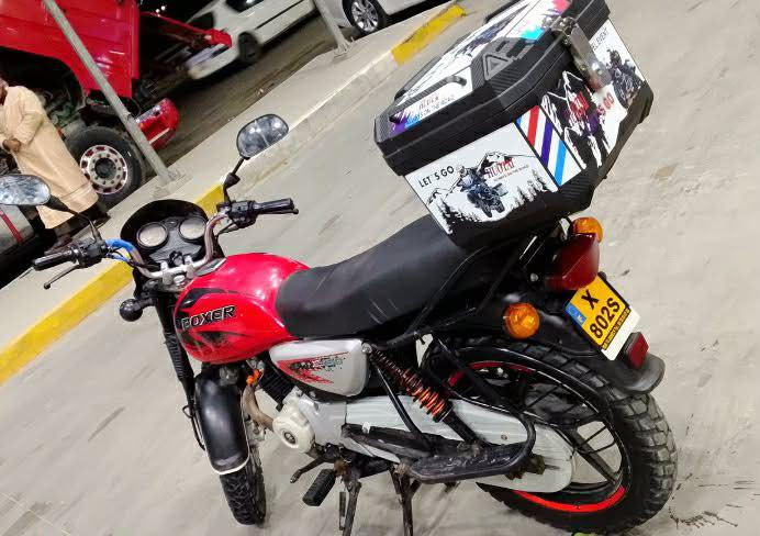 سلام عليكم بوكسر للبيع أو مراوس هذا  اكو ماكس عدله  حسب القناعه سعر 900وبيه مجال هذا رقمي***********
