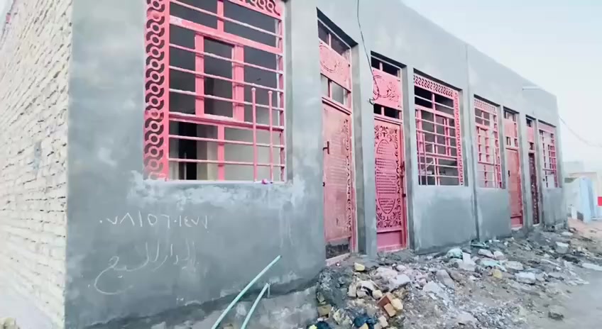 السلام عليكم
دارين متجاورين للبيع مساحه كل دار75متر نفس الخريطه
الاساس تجعيب بناء طابوك  سقف عكاده 
يحتوي على غرفه وصاله ومطبخ واستقبال وصحيات

العنوان النجف الاشرف -شارع المطار القديم - الفرع المقابيل اسواق طيبه 
سعر كل دار(20)مليون وبي مجال بسيط
للاستفسار ***********
***********
