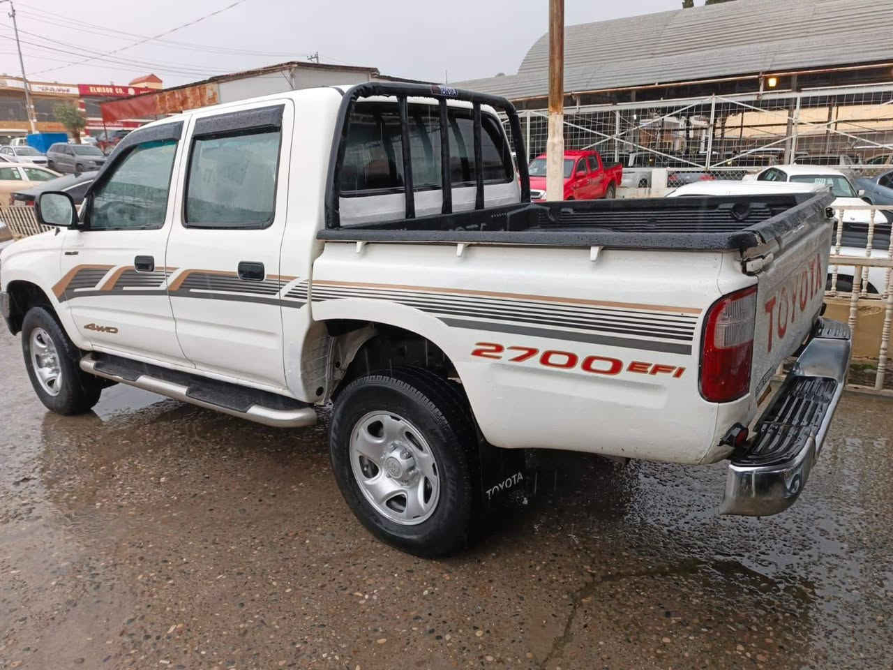 هایلکس 2005 4x4  رقم دهوك سیاره مابیه سبغ گیر محرك شرط مکان زاخو  سعر 115ورقه  رقم هاتف ***********
