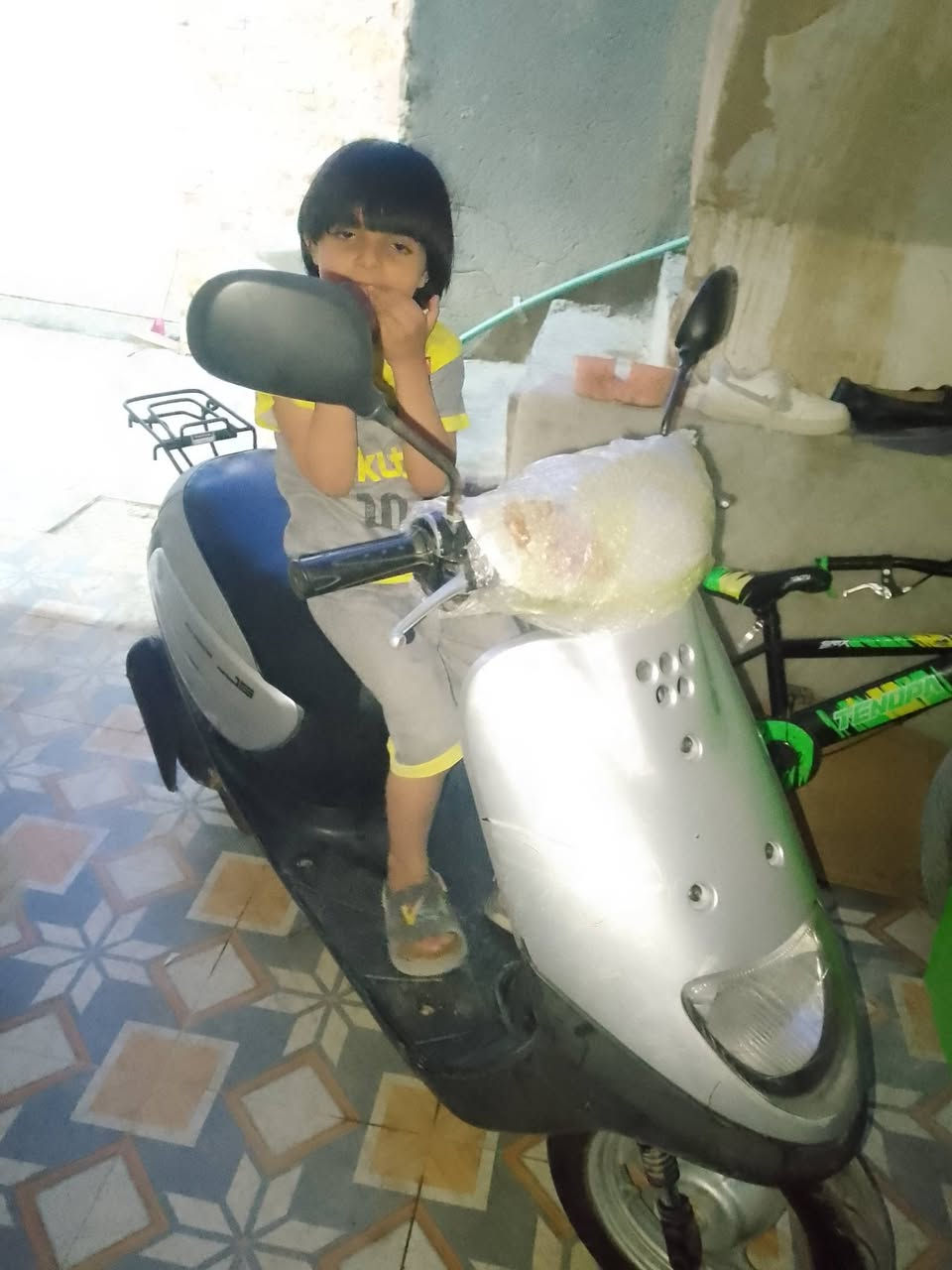 دراجه منغولي مامفتوحه تشتغل سلف هندر مكان الناصريه حي اور السعر 550 وبيه مجال


**إذا كنت صاحب هذا الإعلان وتريد حذفه لأي سبب، رجاءا أرسل رسالة إلى الدعم الفني**