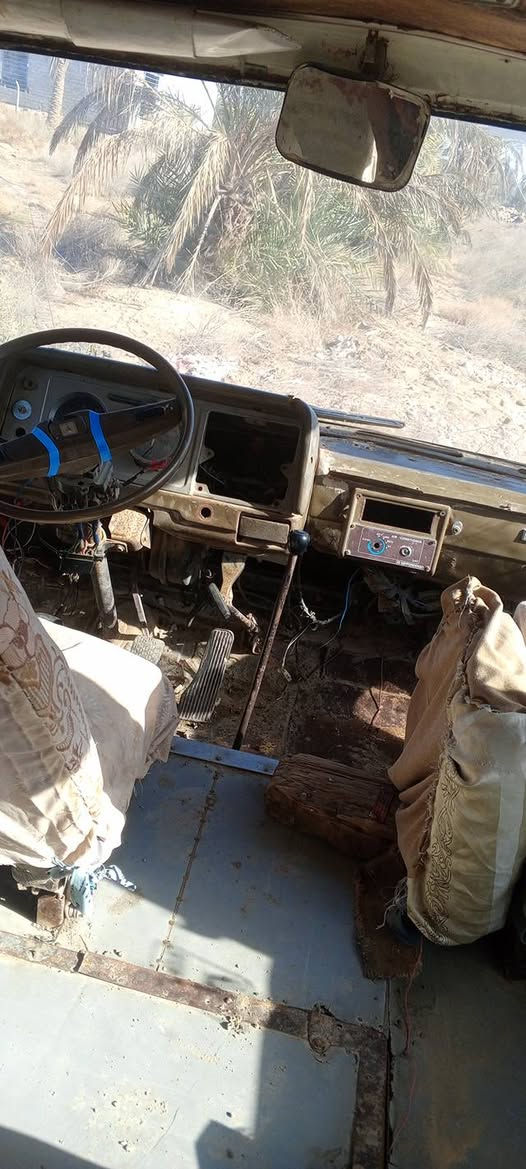 السلام عليكم كوستر للبيع محرك اصلي كاز بي صوت شغاله كامله السعر مليونين وربع مكانه  ***********
