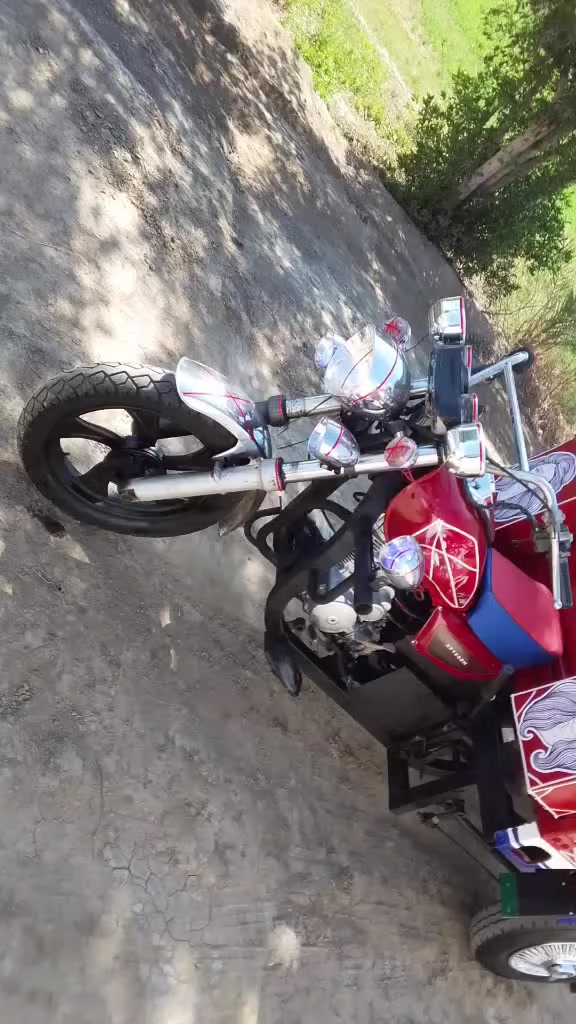 سلام عليكم ستوته البيع مكفولة كفاله عامه وراق اصليه شاصي ركبه كفاله موديل 2013 سعره 1200 وبيه مجال بصيط مكاني بابل شوملي رقم ***********......***********
