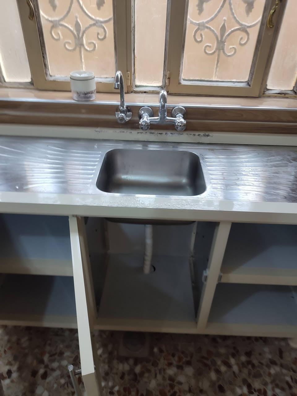 سنكي للبيع 100وبيه مجال


**إذا كنت صاحب هذا الإعلان وتريد حذفه لأي سبب، رجاءا أرسل رسالة إلى الدعم الفني**