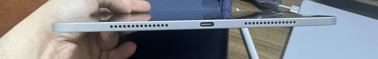 ايباد برو m5 حجم الشاشة 11 انج مستعمل لمدة 3 اشهر
بطارية 100% 
اخر تحديث 
نسبة نظافة 99.9% حالة جدا ممتازة 
ذاكرة 256

مع قلم apple pencil pro نسبة نظافة 98%
مع كفر 
مع الباكيت الكامل مع الشاحنة  اصلية و الكيبل الاصلي و كل قطعة بالباكيت موجودة حتى الكتيب و الغلاف الي يجي وياه 
توصيل داخل بغداد
السعر بيه مجال

1,450,000


**إذا كنت صاحب هذا الإعلان وتريد حذفه لأي سبب، رجاءا أرسل رسالة إلى الدعم الفني**