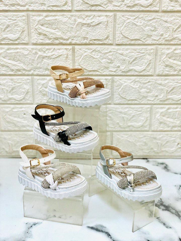 صندل مرحلتين بابيه وبناتي♥️

٢٢ الي ٢٦ و٢٧ الي ٣٦ الكرتونه خمسات🌹

لينك جروب  الواتسابً🤍
https://chat.whatsapp.com/L1G3Li2QZ5pCrUnzZKry5k

لينك جروب  الفيسبوك✨📩

https://www.facebook.com/groups/709945777295077/?ref=share_group_link

لينك التيلجرام🔥⚠️
https://t.me/+sTxfTvBq3qtlN2Q0


**إذا كنت صاحب هذا الإعلان وتريد حذفه لأي سبب، رجاءا أرسل رسالة إلى الدعم الفني**