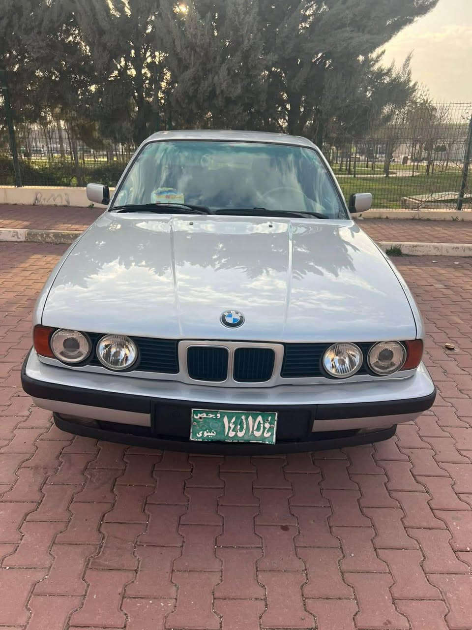 ما شاء الله له مالى هه مو لايه ك 
بو فروشتن 
شتى لوك له سه ر ده قى شه ريكه 
هيچ ده سكارى كارى نه كراوه 
520 گير عادى 
مه كينه دجيته ل 
موديل 93
ببيلاد ئه يرباگه
ته نجيليشى بيلاده  
ناو فورميگ بيلاد 
په رده ى بيلاده 
كوشين جلد 
ئاوينه به رخ كاره بايى 
پانوراما ته نها ماتورى تيك چوه 
يه ك ده سته 
442 هه زارى حه قيقى رؤشتوه 
ئارمى پلاستيكى دهوكه به شه رتى ئه وليات 
ته نها حيزام كراوه له دوو جئ كالبونه وه ى هه بو 
 نرخى 57 ورقه ومه جالى برايه نه ى تيدايه 
***********
شوين ئاكرى+ هه ولير أربيل, العراق
