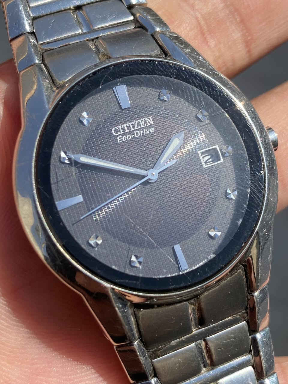 ساعة سيتيزن إيكو درايف (Citizen Eco-Drive) مصنوعة من الفولاذ المقاوم للصدأ وتتميز بقرص أسود مع مؤشرات، وتعمل بتقنية الطاقة الضوئية دون الحاجة لتغيير البطارية
قطر 38
سعر 60 الف يتوفر توصيل


**إذا كنت صاحب هذا الإعلان وتريد حذفه لأي سبب، رجاءا أرسل رسالة إلى الدعم الفني**