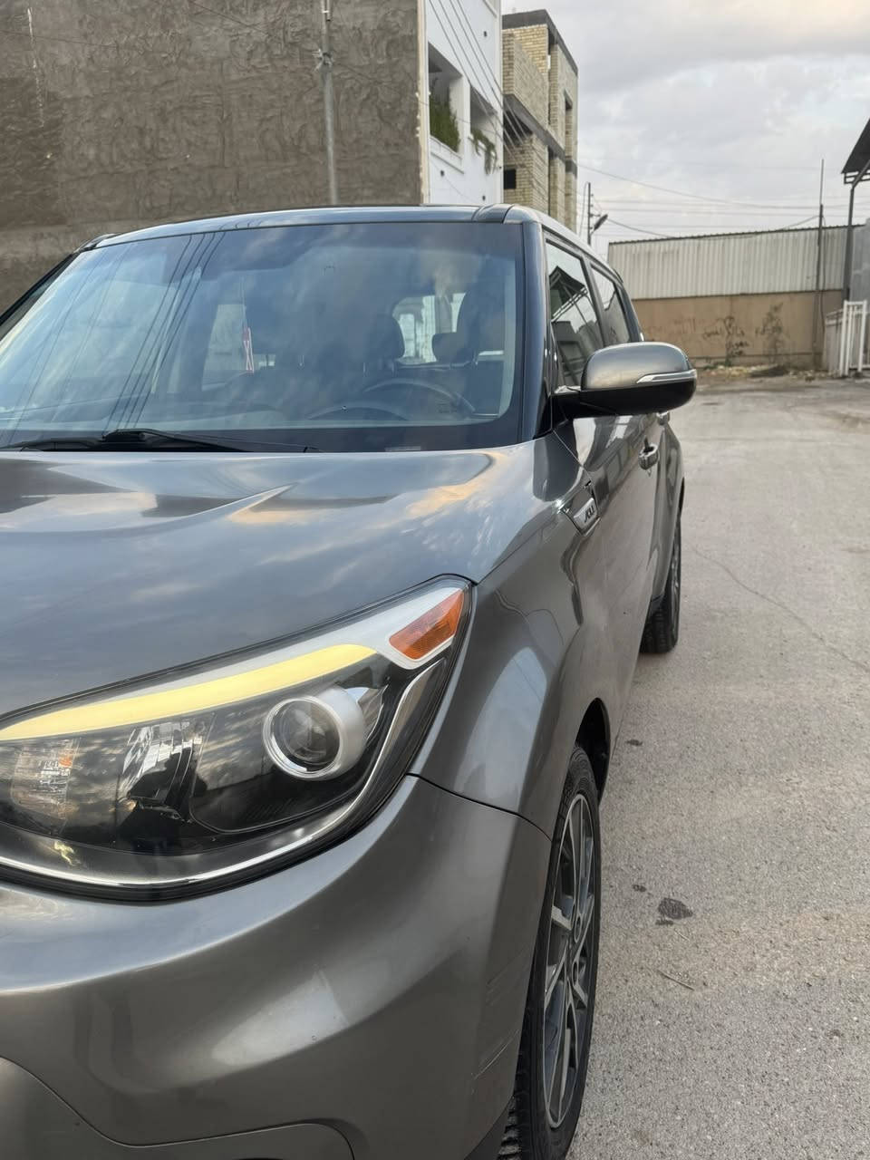 كيا سول موديل 17 فول موصفات رقم بغداد حادثها جاملغ خلفي وشوية بارد بالباب بصف السايق كير محرك 2000 مامفتوحات تبريد تدفئة صدر امامي خلفي جديد ترايها زيرو السونار مرفق
الموصفات 
بانوراما/بصمة كشنات الامامية كهرباء والخلفية قلابة/ رادار امامي / سياقة ذاتية / ستيرن تدفئة /كشنات تبريد تدفئة الامامية والخلفية / اشاير مري شفط/ نقطة عمياء/لد امامي خلفي/شاشة كبيرة كار بلي مع 8 سماعات هارمن مع دمام بلادي خلفي/ زينون عالي ناصي الاصلي نهار بالليل 
مكاني بغداد الدورة ***********
السعر 128 وبيها مجال بسيط السيارة بأسمي
