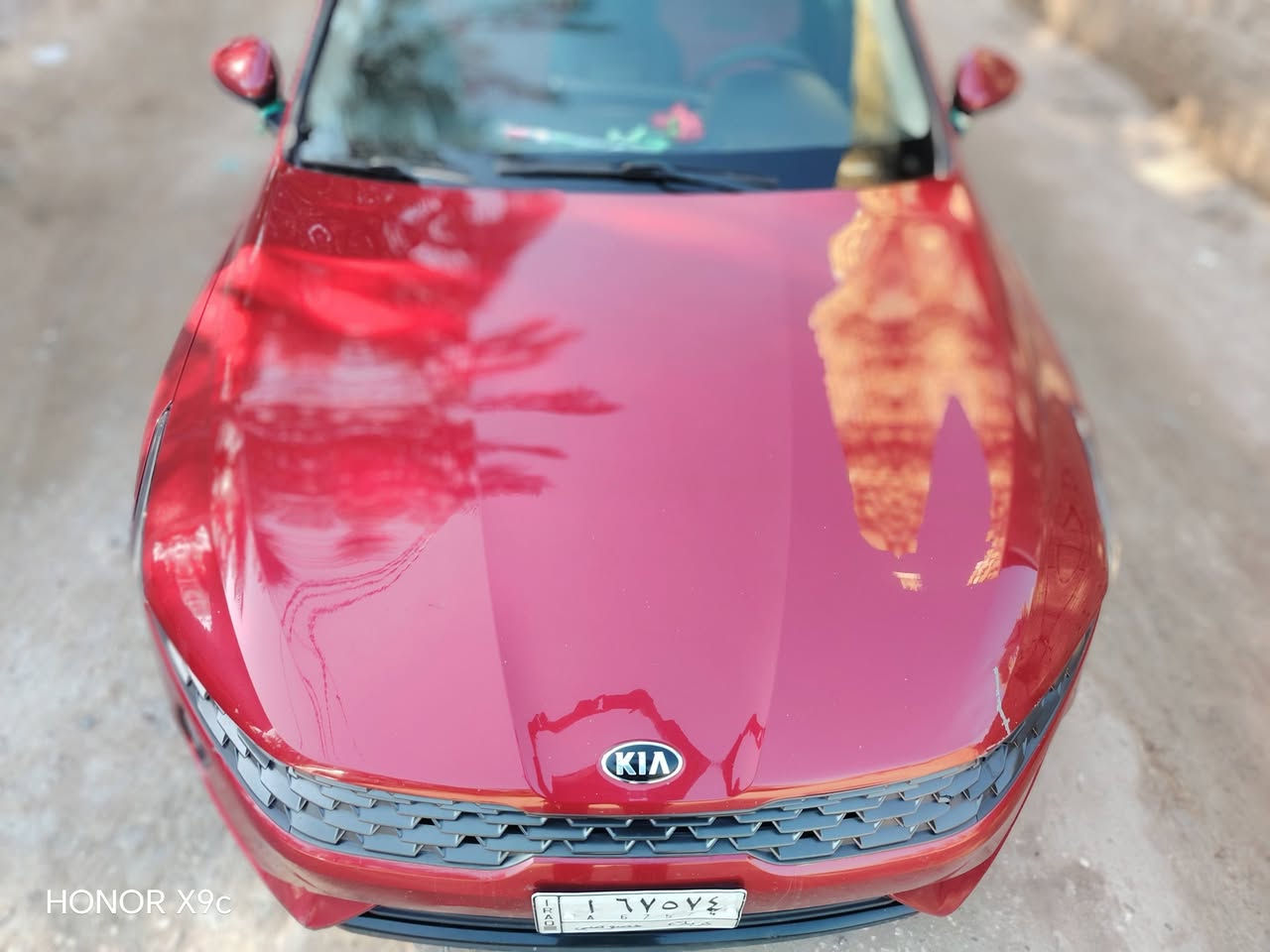 السلام عليكم K5 موديل 2021 وارد امريكي معوقين وكاله عامه شوكت متريد. والمعوق بكربلاء.
🚗 للبيع | كيا K5  2021  . 

المواصفات:فول مواصفات ماعدا البانوراما 

• محرك حجم المكينة 1600
• ماشية فقط  ألف كم وفول مواصفات ما عدا البانوراما فقط . 
• شاشة كبيرة + كشنات جلد
• تبريد + تدفئه  كشنات امامي + خلفي 
• نظام رادار وتحكم ذكي بالمسافة
• حساسات وكاميرات 360 درجة
• دخول وتشغيل بصمة
• تحكم ستيرن
• اضوية LED كاملة
. مري قلاب 
. نظام مستشعرات في الباب من تنفتح تتوقف السيارة . 
. مثبت سرعه 
.نظام تحديد مسار 
. وضعيات قيادة 
. 
. نظام ترحيب عند الاقتراب 
داخل وخارج السيارة 
. نظام المساعده على الاصطفاف 
. تشغيل وتحريك للامام والخلف عن بعد عن طريق البصمة 
.  شاحن طوارئ + منافذ شحن 
. هاندبريك بصمه + اوتو هولد للتوقف في الازدحامات 
.  تحديد النقطه العمياء 
حادث: تبديل وصبغ قبق الصندوق وجاملغ  وصبغ 
السعر 150 
مكان السياره  بابل 
***********
***********
