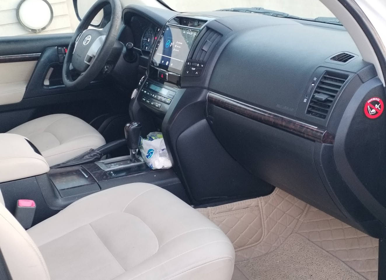 سلام عليكم من رخصت مدير الكروب سياره الاندكروز موديل 2009 رقم ربيل سنويه ٢٩ تحويل سياره مكفوله كفاله عامه من صبغ بارد باب سايق سياره جديده معنه الكلام مال جناي مكان سياره بابل جبله سعر ٢٧ ورقه شراي ينتصل مايشتري لا نتصل سعر بلاش ٢٧٠ نتصل ودلل /***********
