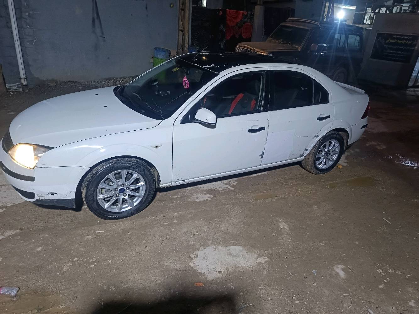 فورت مونديو ٢٠٠٦ سياره خير من الله بس رايدله دامه له ومستعجل بيعته مكاني بغداد مشتل 