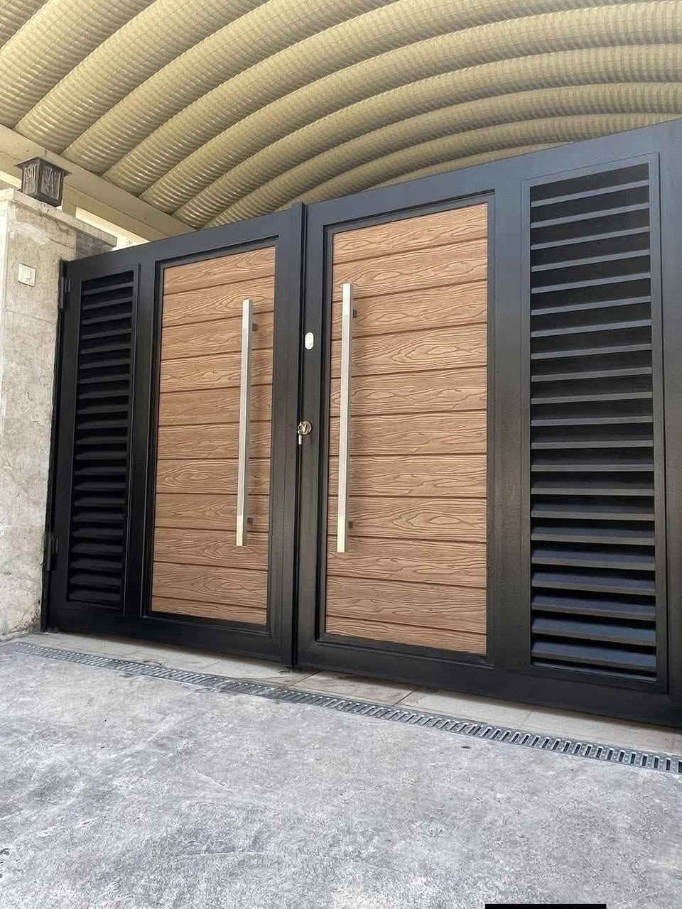 حدادة اولا عامر
#ميسان_العماره_حي_الغدير_شارع_مستشفى_البناني

اسعار مناسبه عمل نضيف ودقيق 

#نتعامل_بلقصد_منصه_الرافدين_فقط

(***********)

#ابواب__شبابيك__محجرات__سقائف__مراجيح__كرفنات
