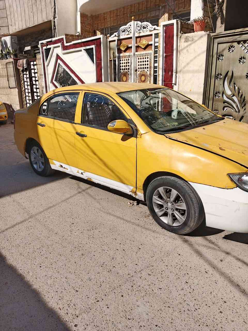 السلام عليكم لفيان 2010رقم الاماني سنوية 27 مكينه وكير كورلا 1600 يرادلة ترتبب صدرة نص عمر تايراتة نضاف سياره وين ما يعجبك شغل واطلع سعرة 24وبي مجال شرط التحويل بغداد م الصدر ***********
