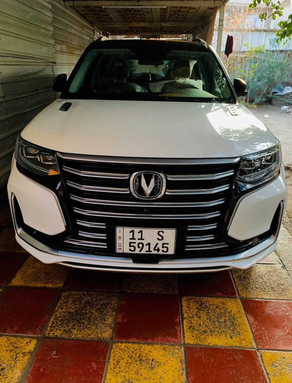 شانجان cs95 موديل 2023 فول مواصفات بونوراما فتحة تشغيل عن بعد كاميرا 360 حول السيارة بعد بيه هواي مواصفات اعلى فئة رويال 
ماشية 39 كم 
محرك 2000 توربو تمشي حتى عالبانزين العادي بدون دوانز 
و بعده بالضمان تبديل دهن بالشركة 
بيه طخة بسيطة بقبق الصندوق ومعدل ومصبوغ
السيارة حرة باسمي 
اي استفسار على هذا الرقم *********** متوفر واتس
