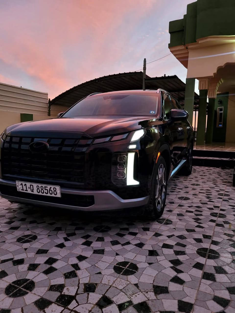 السلام عليكم
***********
***********
للبيع هونداي بلاسايد دخول جديد
سعر 340  ترهم معارضه
تسجيل( 2025) موديل(2023) #بمواصفات_مميزة كلكرافيك
#مكفول  عد بوند بي صبغ قليل
محرك : V6 3800 cc بنزين ماشيه10000ميل
مكان السياره موصل جانب الايسر
#المواصفات : رقم 1 فئة  تبريد وتسخين مقاعد اماميه . تبريد وتسخين مقاعد خلفية . تدفئة مقود . تبريد وتسخين مصابيح اماميه . تبريد وتسخين مصاببح خلفية . كشنات ملكي خلفي للتحكم بجميع انظمة السيارة الترفيهية . نظام صوتي متطور على سنادات الرأس الخلفية منفصلة . بانوراما مع سلايت كهربائية . مقاعد كهربائية اماميه وخلفية . شاشة معلومات رئيسية قياس 10.5" بوصه . وشاشة تابلو الساعات بقياس 7" بوصات . فرش جلد . إنارة LED اماميه وخلفية . كميرات 360° . ويل كروم قياس 20" . أنظمة قيادة متعدده . تبديل سرعات خلف المقود . 12 وسادة هوائية . نظام صوتي متطور نوع KRELL . صندوق خلفي كهربائي . مكيف ديجيتال . مانع إنزلاق . مرايا طي . نظام غسيل إضاءة امامية . شواحن لاسلكية خلفية واماميه . نظام الدفع الرباعي المُلائم . مكيف خلفي ديجيتال . تحديد مسار . دوران عن بُعد .
___ بعد هواي موصفات السياره باسمنا تحويل بنفس يوم
