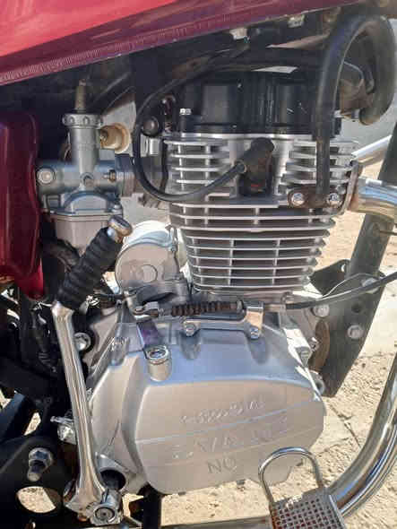 دراجه للبيع موديل 21 صلف هندر كهربايات شغال ويا منفيس سعر 550 وبي مجال رقم 📱 الهاتف ***********
