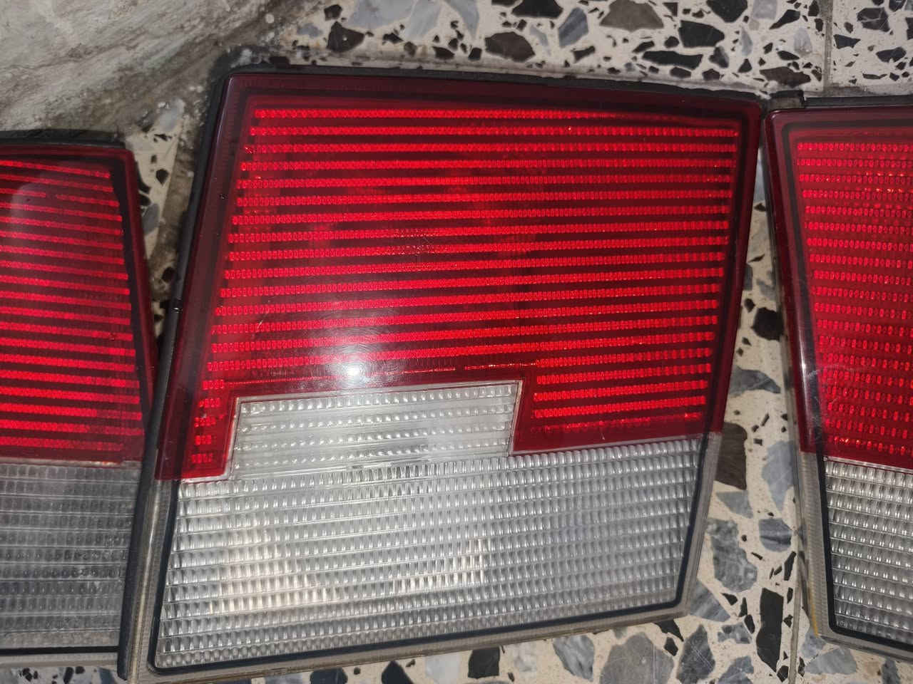 السلام عليكم بك لايت سمند سيت كامل نضيف للبيع 35الف
بغداد
***********
