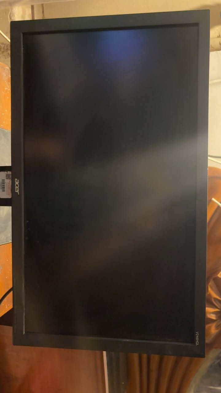 السلام عليكم شاشه ايسر حجم ٢٤ full hd
مواصفاتها 
٦٠ هرتز تنكسر لل٧٥ 
منافذها
HDMi
Displayport
Vga
منافذ سماعات
تحتوي ايضا على سماعات
السعر قفل من الاخير ٥٥ الف دون عمله
وماكو هيج سعر شاشه نضيفه 
مكاني بغداد شعب


**إذا كنت صاحب هذا الإعلان وتريد حذفه لأي سبب، رجاءا أرسل رسالة إلى الدعم الفني**