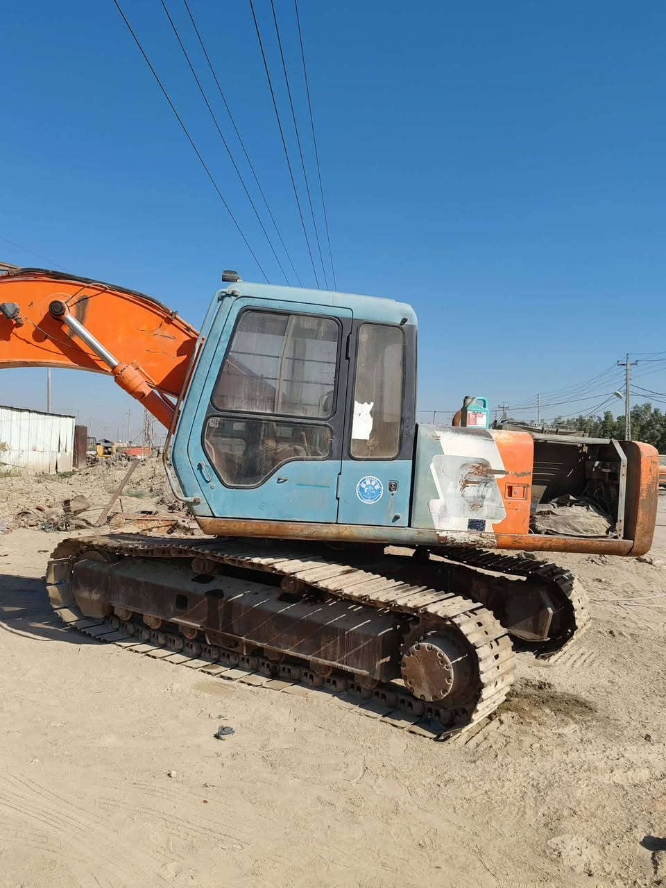 السلام عليكم
حفاره للبيع موديل 94 الحفاره جاهزه من كلشي تحويل مباشر 
للاستفسار والاتصال ***********
