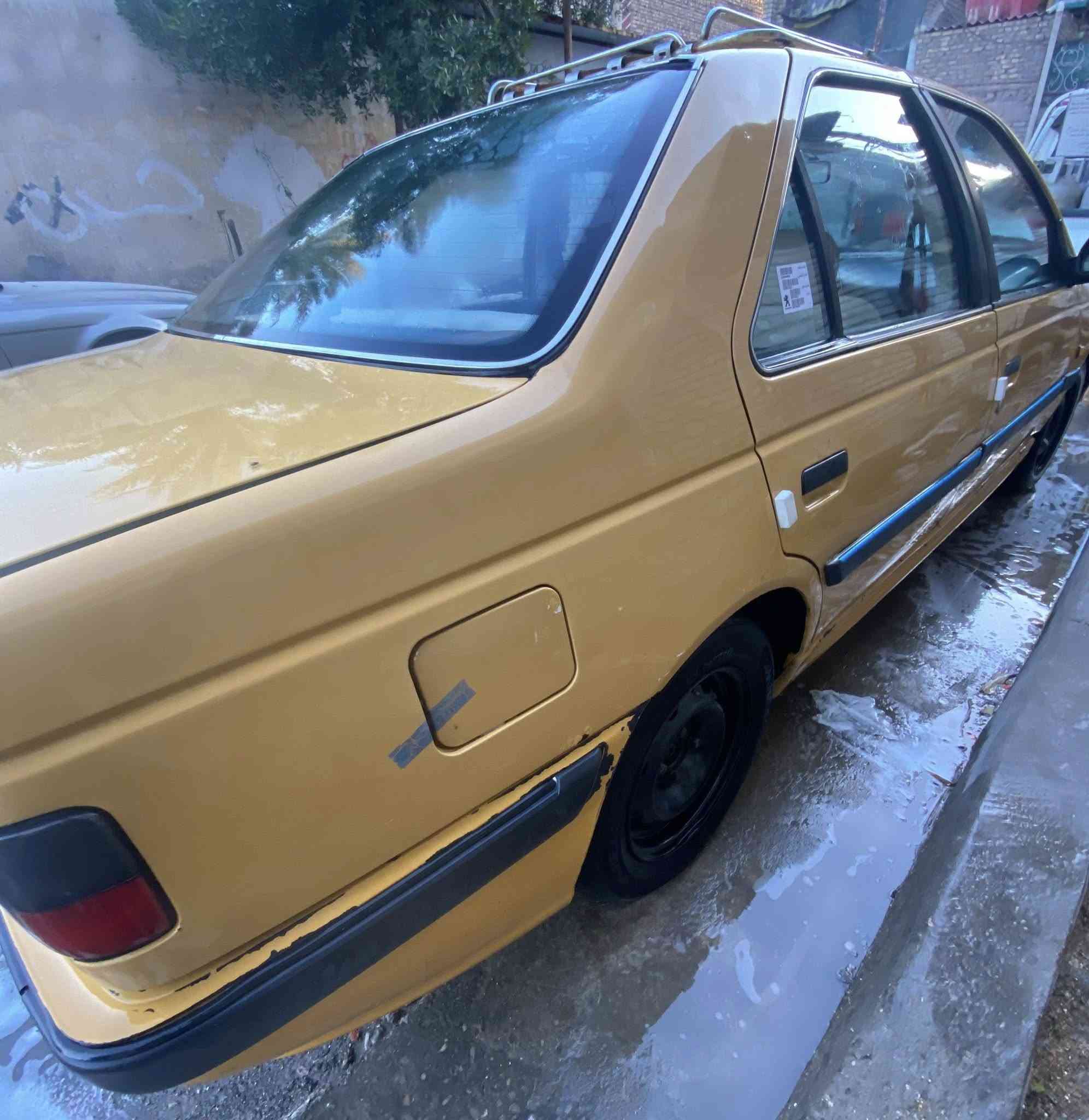 بيجو بارص 2015 ترهم مراوس مكينه كير خير من الله دوشمه كهربائات كلهه شغاله حداده جديده سنويه جديده تخم تاير بيهه باب مبدل السعر38 وبيهه مجال المكان بغداد
***********
