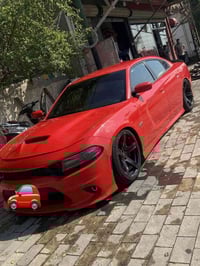 جارجر 2019 فول فول مواصفات عداالفتحه 1/1 حادث خفيف بدون دواخل بدون كلش...