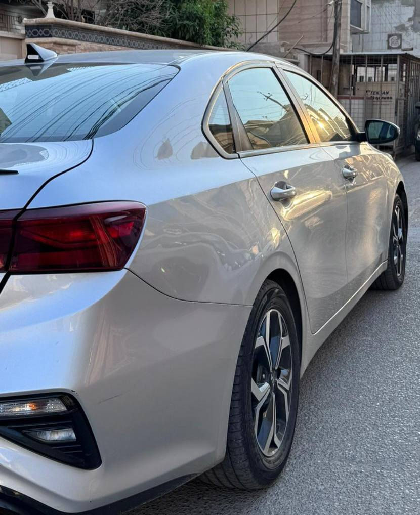 السلام عليكم
كيا فورتي 2019 رقم بغداد
 
مواصفات : مكينة 2000 دوش / شاشة كبيرة / كامرة دوارة   / تحكم ستيرن / كروس سرعة /مانع انزلاق / بلوتوث / اواكس / USB /ماشيه63 السعر ١٢٠


**إذا كنت صاحب هذا الإعلان وتريد حذفه لأي سبب، رجاءا أرسل رسالة إلى الدعم الفني**