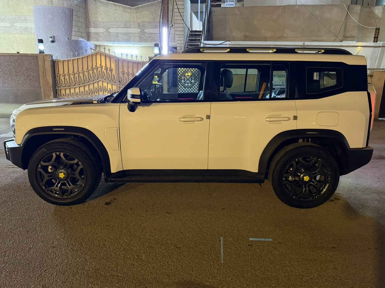 السلام عليكم:جيتور T2 لگجري بلس 2025 داخل زيتوني وحزام برتقالي وكاله هارلم السياره لون ابيض مكفوله كفاله عامه ماشيه 8000 الاف لووووك بعدهه/ فووووول مواصفات ومعروفه مواصفاتهه السعر المطلوب 40 مليون للاستفسار على الرقم ***********
