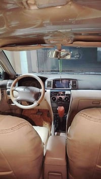 كورلا بيكاتشو 2005  محرك 1600 مكفول ماعدى باب خلف السائق صبغ قليل بدون...