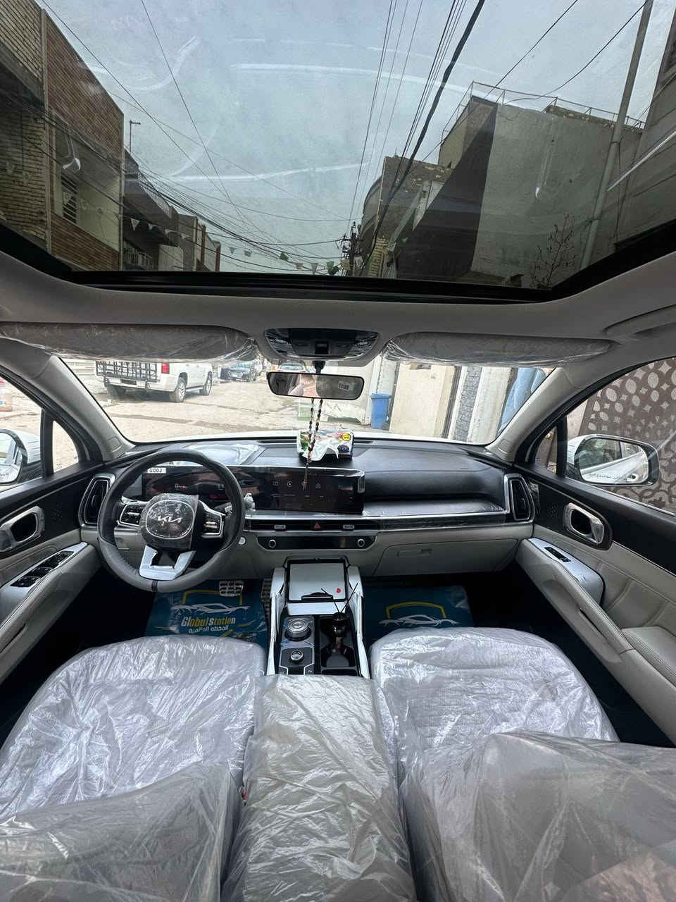 سيارة سورنتو ٢٠٢٤ بغداد خليجية ضمان الشركة الدولية٥ سنوات ماشية ١١
المواصفات 
بانوراما 
بصمة 
تشغيل عن بعد 
صندوك كهرباء 
حساس فتح واغلاق  الصندوك بدون بصمة 
ليد امامي خلفي
دشبول ليد جميع الالوان
مود درايف 
تبريد مناخ منفصل 
شاشة متصلة متغيرة الالوان   
حساس امامي خلفي 
كشنات كهرباء امامي خلفي 
چام اوتو اربع أبواب + حساس فتح وأغلاق الچام بالبصمة 
مري شفط 
ترحيب بالابواب عند الاقتراب 
تغليف الدعامية الامامية+الخلفية افلام حماية ppf 
السيارة زيرو حيل جديدة وبالعافية ع الياخذها 
الرقم 
***********
