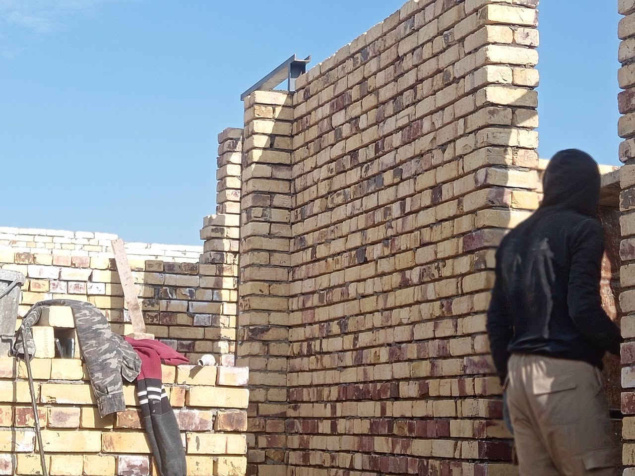 خلفه بناء درجه اولى متفرغ حاليآ *********** ديوانيه
