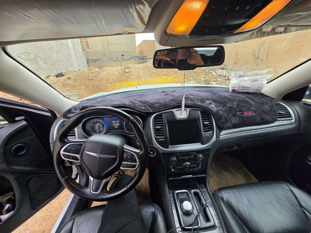 السلام عليكم
كرايسلر اوباما 2018  c300 كنديه كفاله عامه 

ماشيه 80 ميل قابل للزياده

بنوراما جلد شاشه جبيره فول مواصفات 

السعر 278 بيها مجال بسيط

مكانها اربيل او ديالى 

***********
