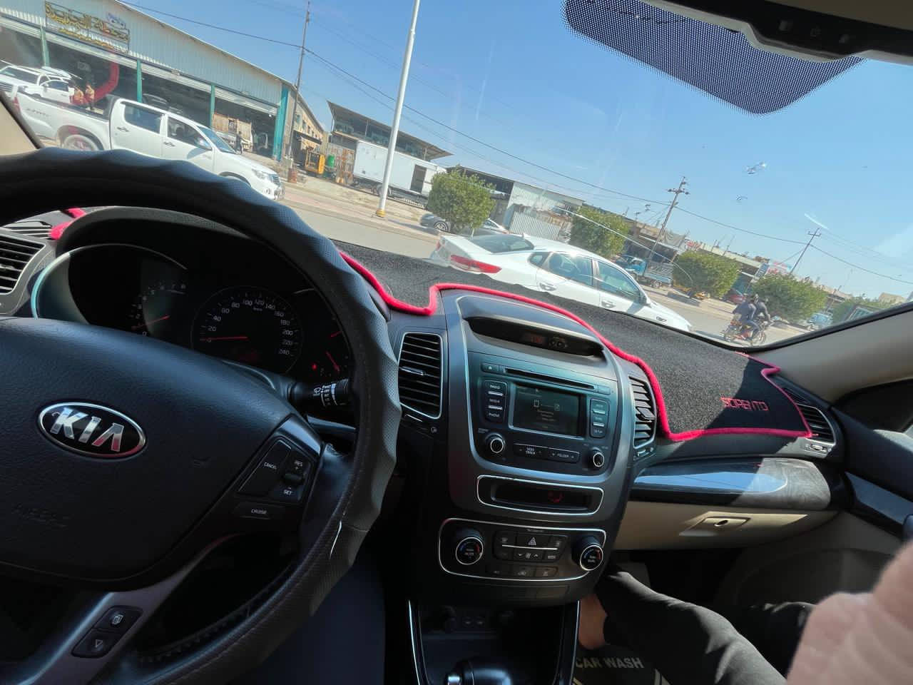 السلام عليكم سورنتو 2013 شكل 2014 وارد خليجي محرك 3500 سبعه راكب ثلاث قطع تبريد كامره حساسات مكفوله من الصبغ والتبديل شركه البخيت رقم أربيل بأسمي تحويل مباشر عداد المسافه 100الف حقيقي شرط الفحص السعر 187 مع المجال البسيط العنوان الانبار الفلوجه للاستفسار ***********
