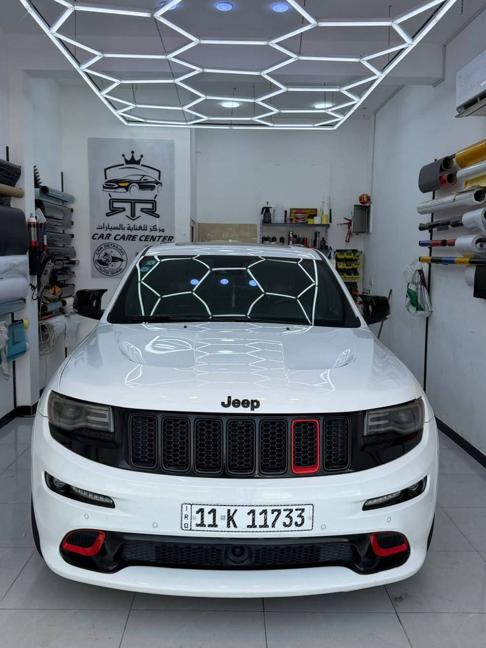 السلام عليكم ورحمه الله وبركاته
جيب SRTالسيارة كفالة عامة كلين تايتل .. من الحادث والصبغ والتبديل.. السيارة SRTاصل..
فول مواصفات بلاد.. محرك وكير وصدر وتبريد وكهربائيات كلهة مكفوله شرط 
ماشية70 mi..
السيارة هزة وسنوية جديده.. محرك..وكير..وصدر أمامي خلفي مكفولات..
مواصفات السياره... زراك لايت شاشه كبيرة  
4بصمات.. بانوراما..شفتات استيرن.. رادار أمامي جانبي..
حساس امامي خلفي..كشنات حضن SRT ..وتدفئة وتبريد امامي.. كشنات خلفية تدفئة.. كشنات ميموري.. قمارة كنتارة اسود.. سماعات هاردن كاردون..فج بمرمبو6SRTبستم..
جنطة كهرباء..ويل SRTاصل20.. تدفئة ستيرن..
شاشه كبيرة.. 5وضعيات القيادة.. السيارة عليهةدبات تفريغ وعليه برمجه سيفتي..
وبعد بيهة مواصفات هواي..
موديل 2016.. السعر 260وبي مجال..
العنوان بغداد ***********
