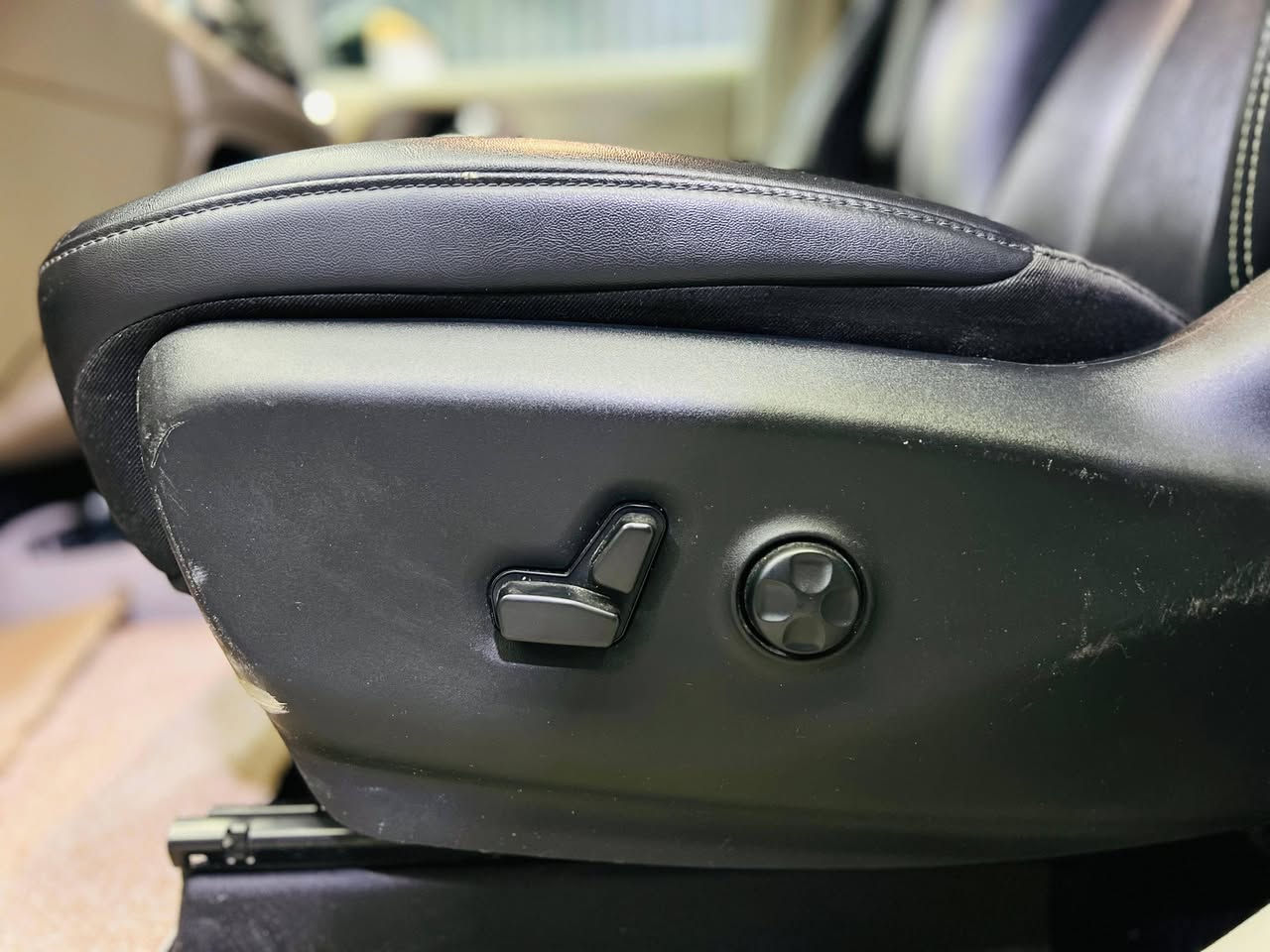 باسفكا موديل 24 تبديل جاملغ وبنيد وصبغ باب سياره فول مواصفات عدا الفتحه رقم النجف  شهداء السعر 195
***********
