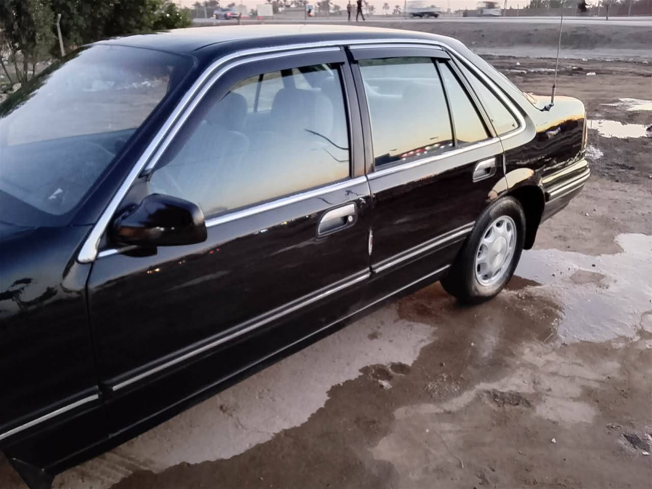 دايو برنس *********** موديل ٩٥ كير عادي سياره جديده رقم بغداد مشروع وطني تحويل مباشر مكفوله من ضربه وخياس شواصي شركه مكينه جديده كاعيه جلد حداديه جديده تخم تاير جديد مكاني بابل المسيب ***********
