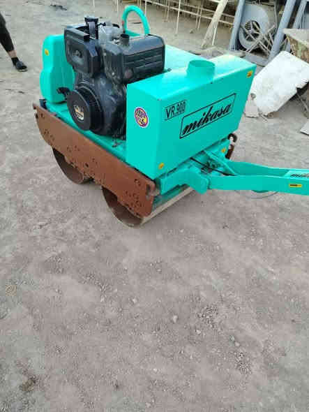 حادله ميكاسه ياباني وزن (1)طن عرض 75سنتيمتر
محرك كامه نضيف جدا
قماجي جدد 
باتري جديد 
هزاز شغال 
نضيفه جدا 
طفايه حريق
جاهزه للعمل 
مكاني واسط الكوت مركز المدينه 
اي استفسار اتصل بلرقام
اثير ***********
اسيا ***********
نعتذر عن الرد خاص اتصال او ات ساب☝☝☝☝☝☝☝
